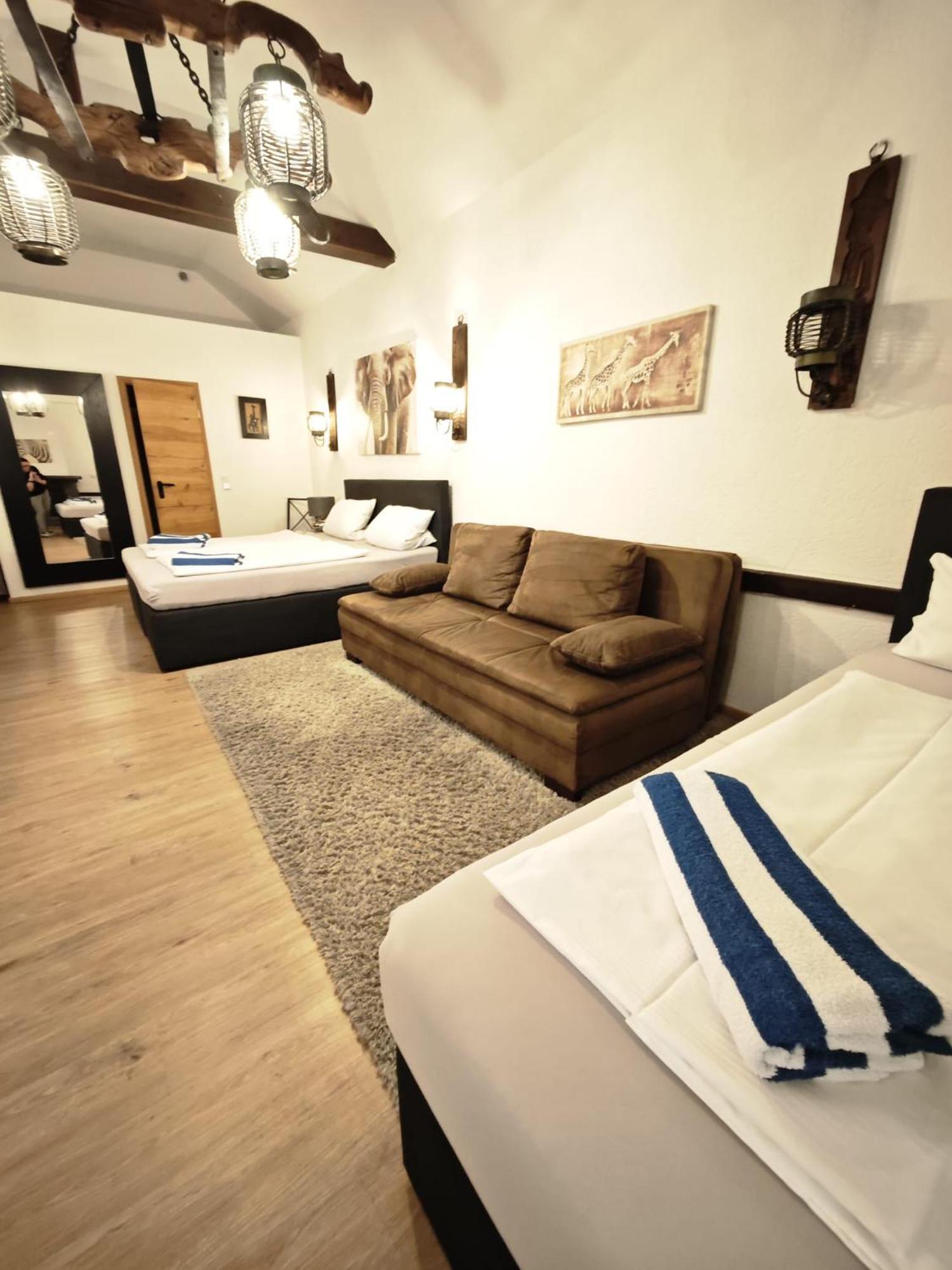 Pension Riverside in Leverkusen Hitdorf am Rhein - Zentral an der A1 und 59 Exterior foto