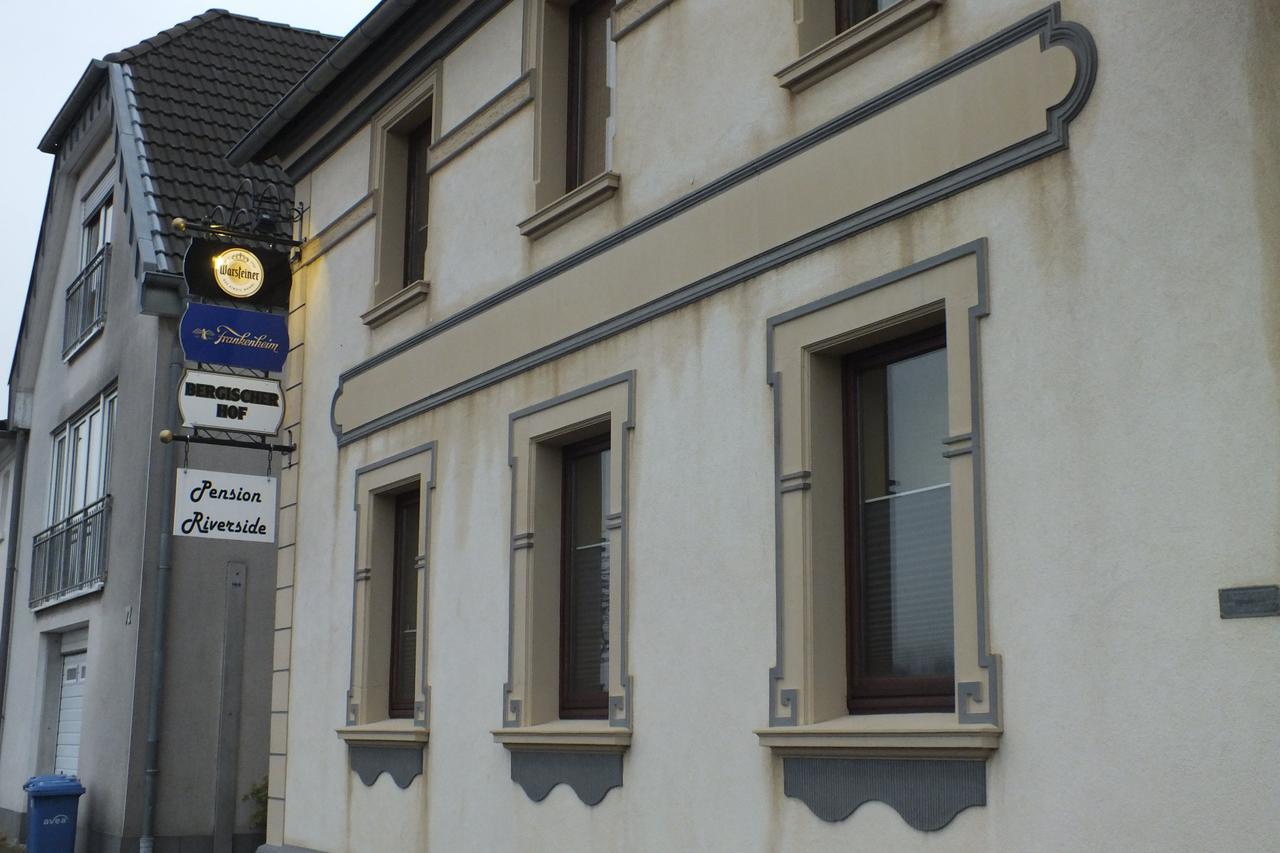 Pension Riverside in Leverkusen Hitdorf am Rhein - Zentral an der A1 und 59 Exterior foto